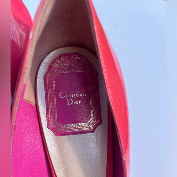 Christian Dior patent leather heels, with gold hardware - Picture 4 of 8
